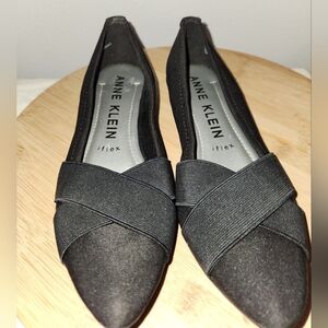 Ann Klein flats sz 6